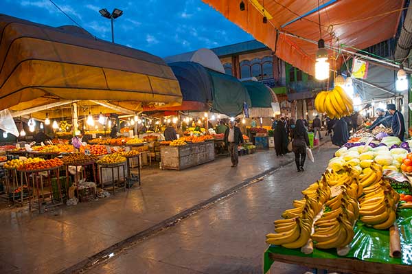 بازار نعلبندان گرگان بزرگترین مرکز خرید گرگان برای میوه جات